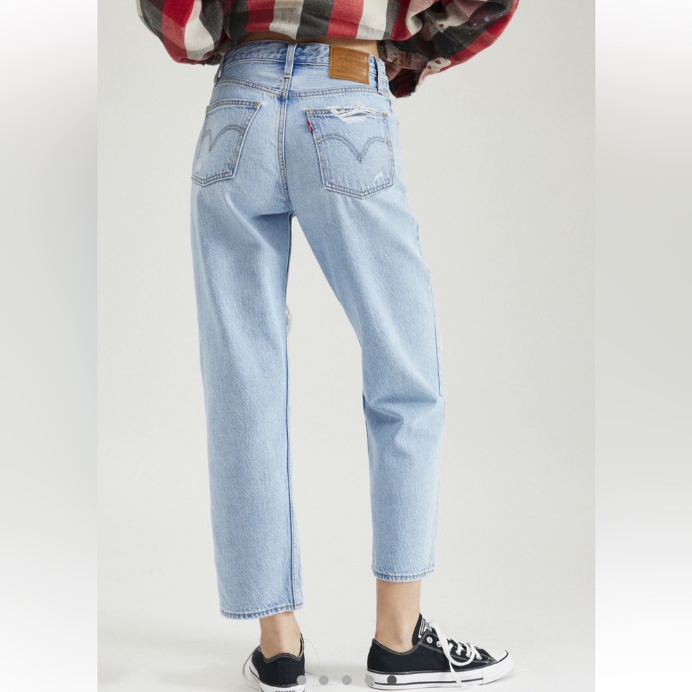 Levi’s straight leg dad jeans